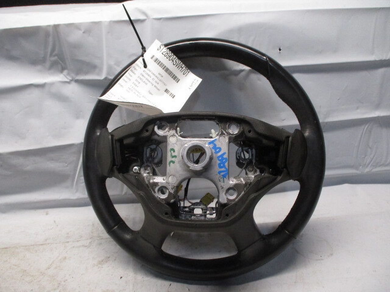 Pre-Owned 2018 Buick Enclave Steering Wheel w/Controls OEM (Good)