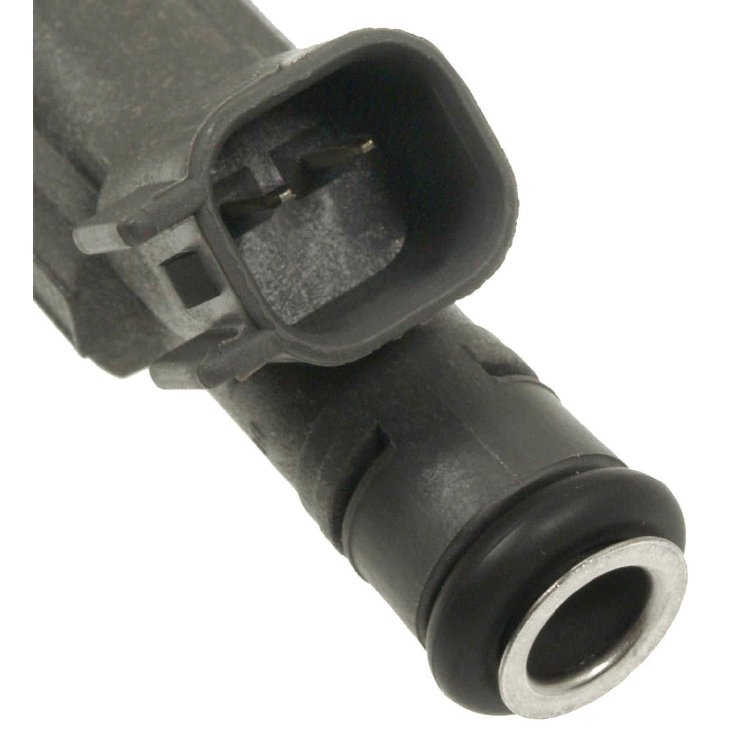 Standard Motor Products FJ725 Fuel Injector Fits select: 1999-2004 LINCOLN NAVIGATOR, 1999-2000 FORD MUSTANG