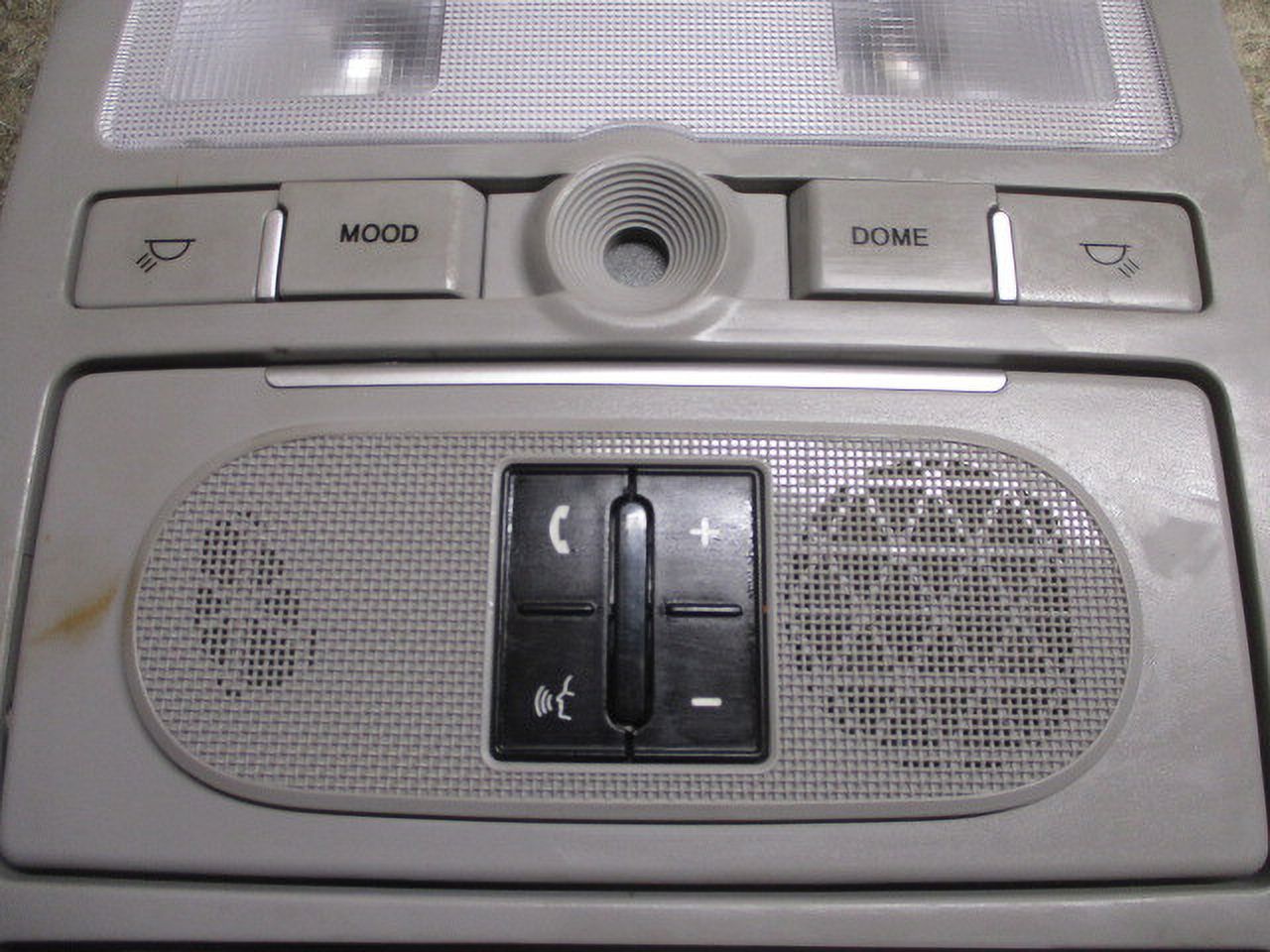 Pre-Owned Hyundai Veracruz Overhead Roof Console w/Lights OEM LKQ (Good)