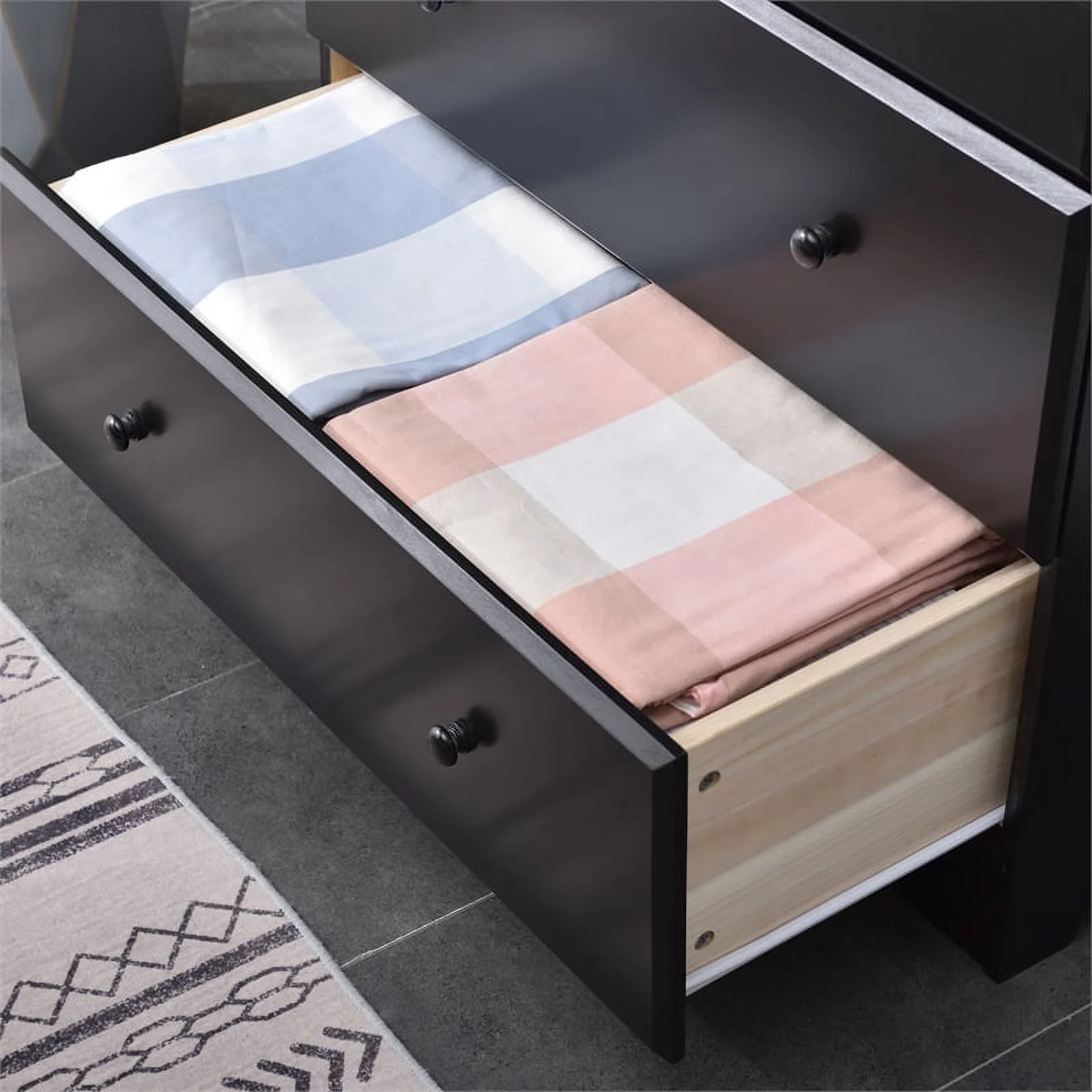 Home Square 2-Piece Set with Queen Captains Bed 4-Drawer Chest Dresser in Black