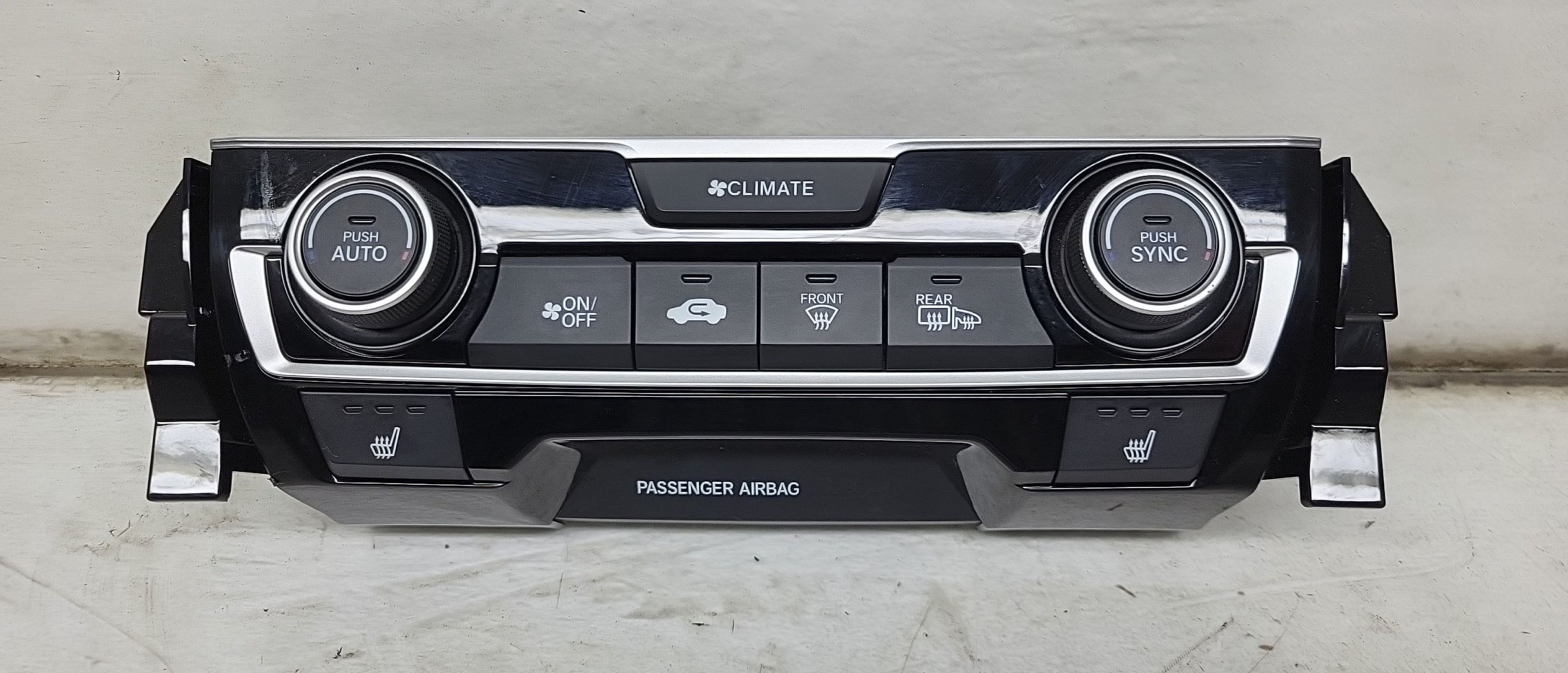 Pre-Owned 18 2018 Honda Civic Climate AC Heater Control OEM (Good)
