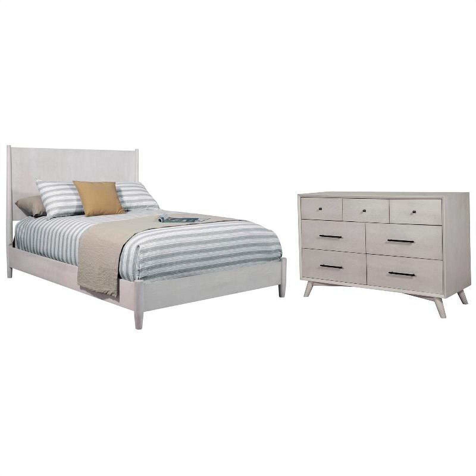 Home Square 2-Piece Set with Flynn California King Panel Bed & 7 Drawer Dresser
