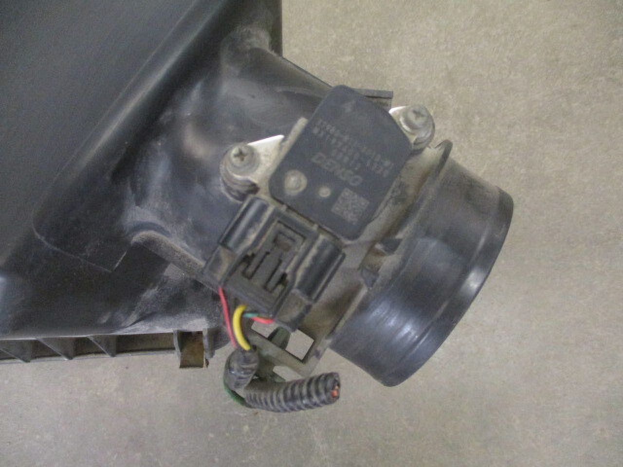 Pre-Owned 2010 2011 Honda CRV Air Intake Cleaner 117K OEM LKQ (Good)