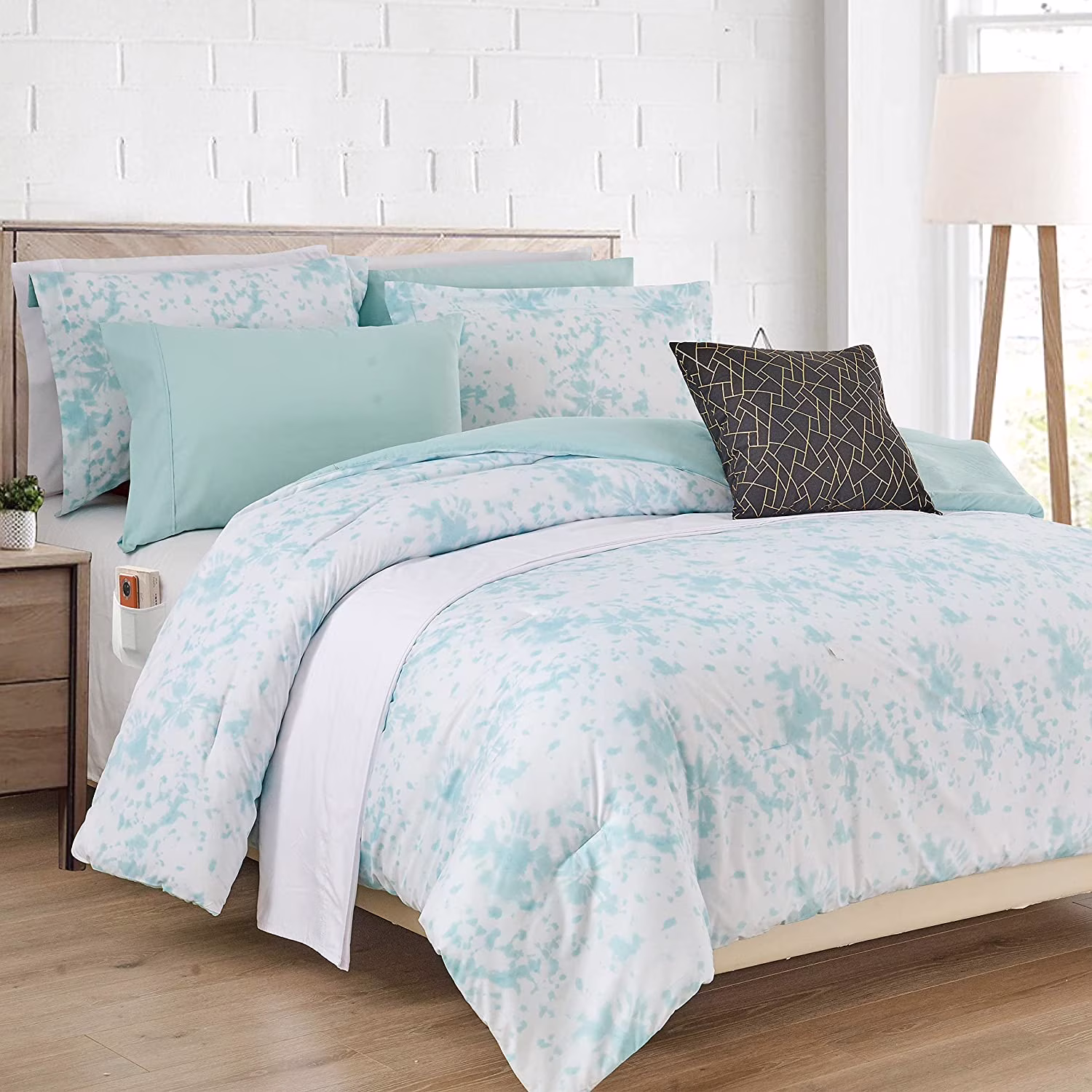 Elegant Comfort Reversible 10-Piece Comforter Set, Tie-Dye Print, Decorative Pillow and Fitted Sheet with Smart Pockets, Soft, Plush, Lightweight Material, 10pc Tie-Dye Set, Twin, Aqua Mint