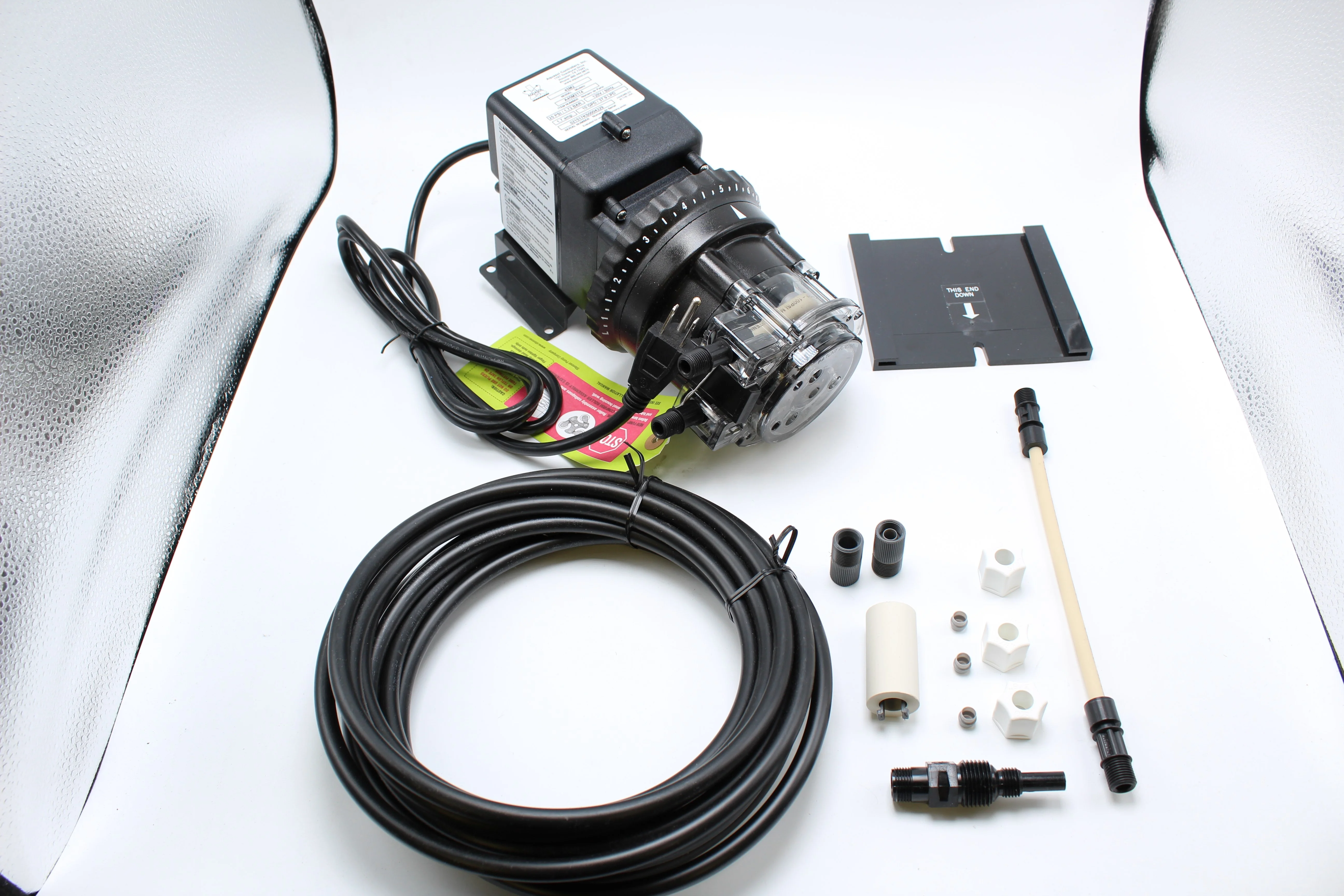 Stenner Pump 85m3 - Stenner Peristaltic Pump Adjustable Head - Rated at 2 to 40 gpd adjustable head. Rated at 25 psi. - Ideal Chlorine Injection Pump. 120 Volts, Model number 85MJL3A4S