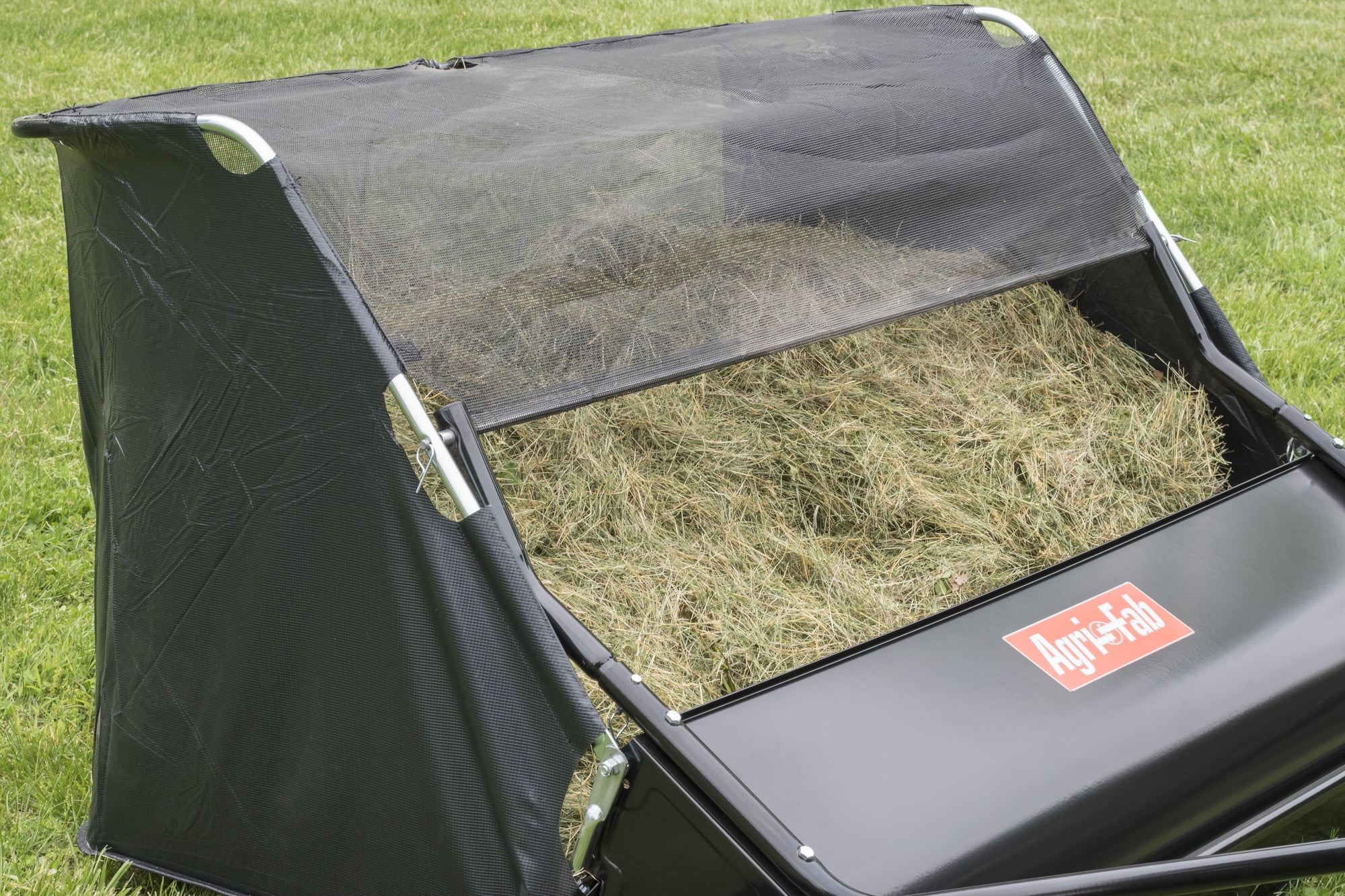 Agri-Fab, Inc. 26 Cu.Ft. Capacity Tow Behind Lawn Sweeper Model #45-0546