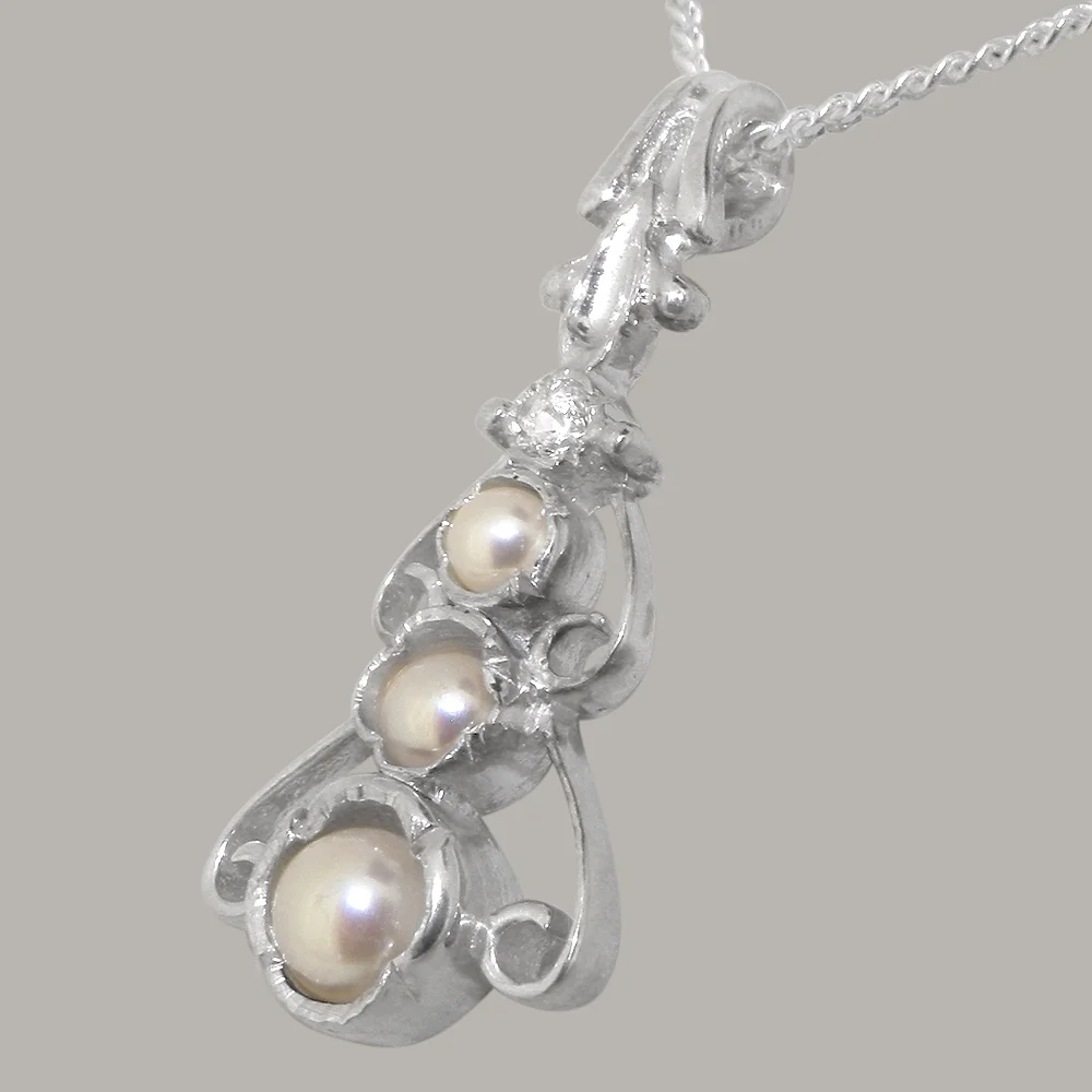 LBG 18k White Gold Pendant & Chain with Cultured Pearl & Diamond Womens Bohemian Pendant & Chain - Chain length 16