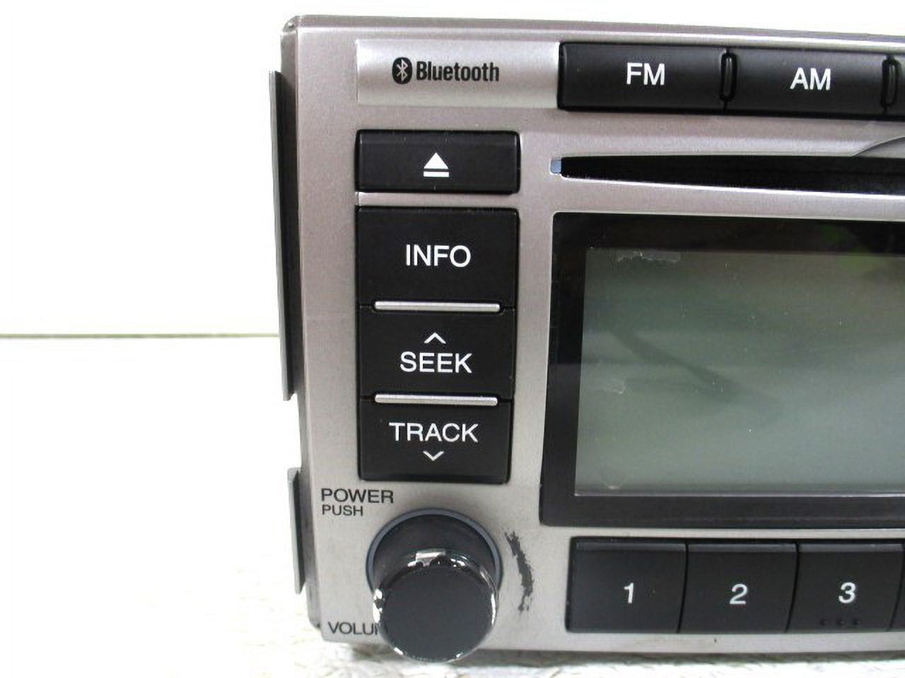 Pre-Owned 10 11 12 Hyundai Santa Fe MP3 CD Bluetooth Satellite Radio Receiver OEM LKQ (Good)