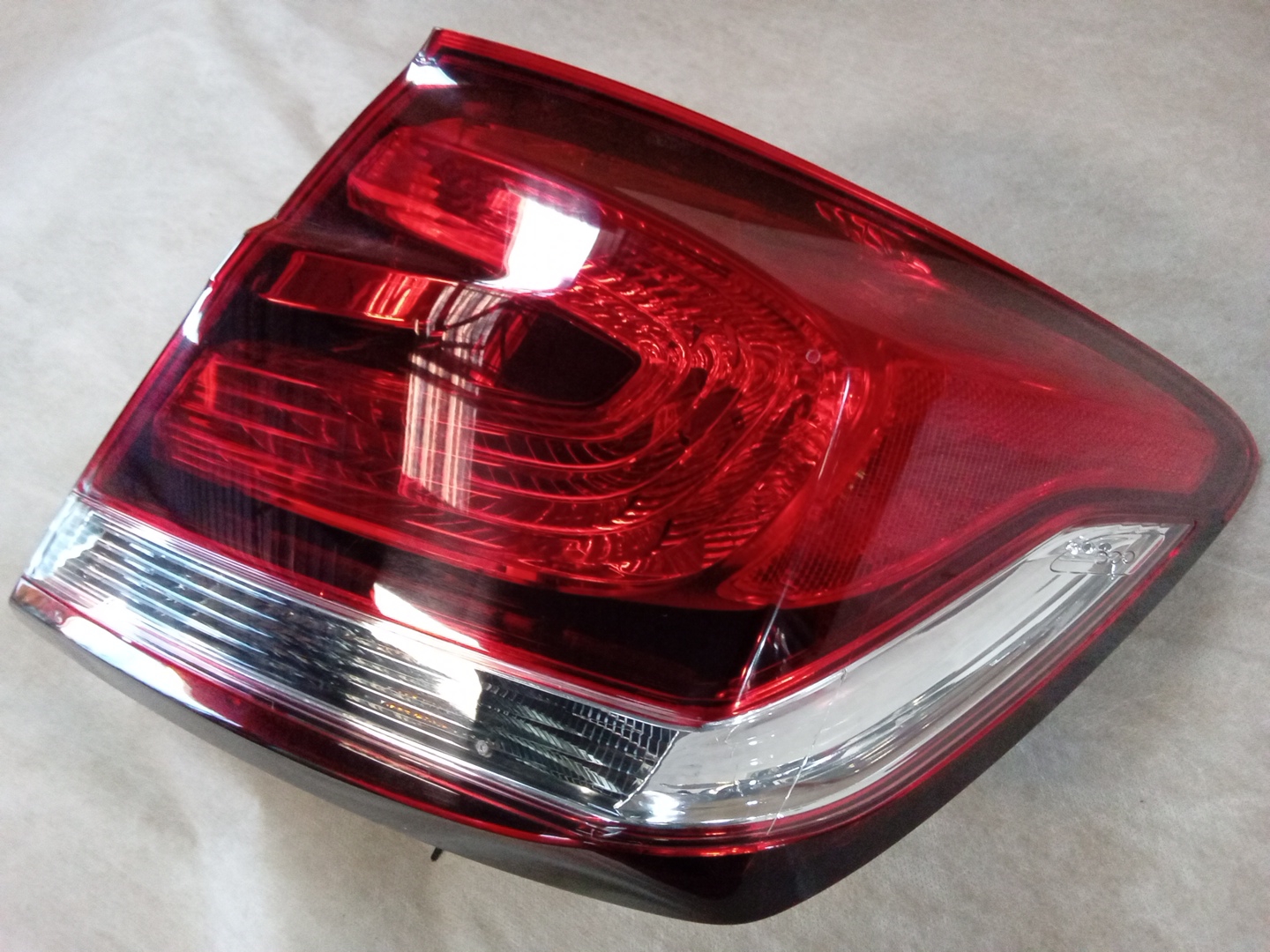 Pre-Owned 2015 Honda Civic Passenger Side Tail Light Assembly RH OEM (Good)