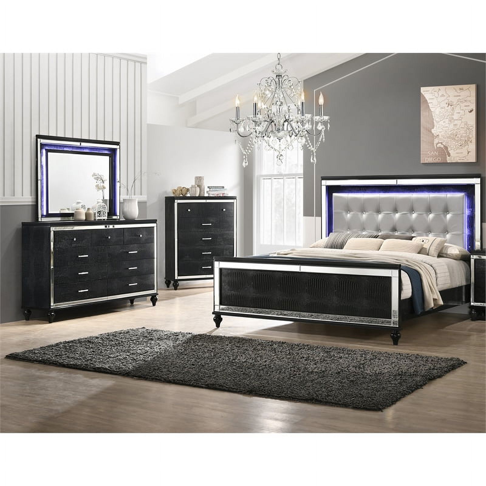 New Classic Valentine 4-Piece Wood Cal King Bedroom Set with Chest in Black